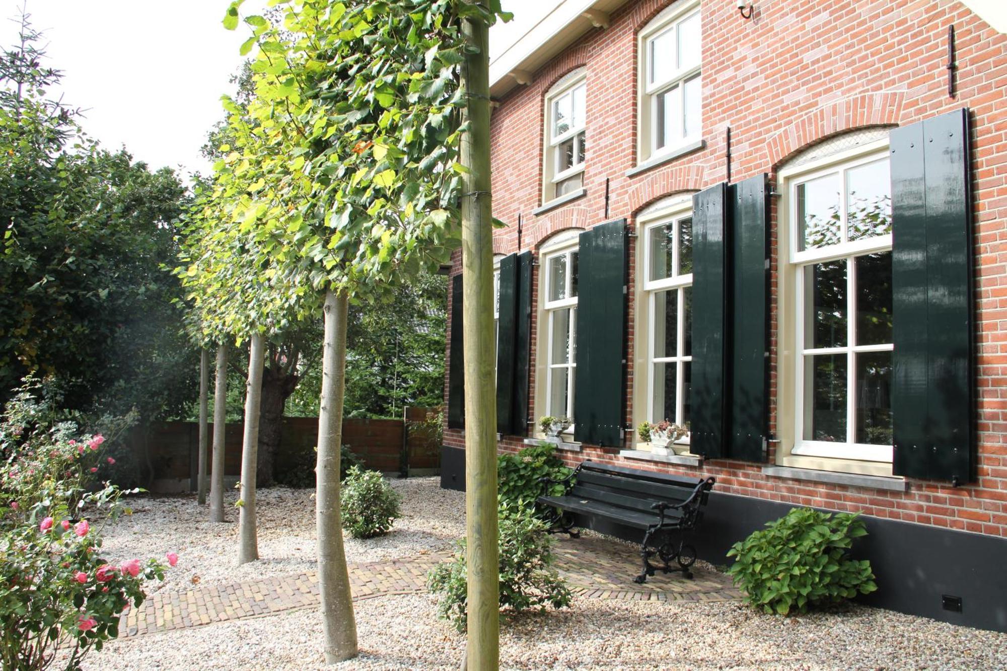 Familiehuis De Betuwe Met Prive Kunstgras Tennisbaan En Sauna Villa Erichem Exterior photo